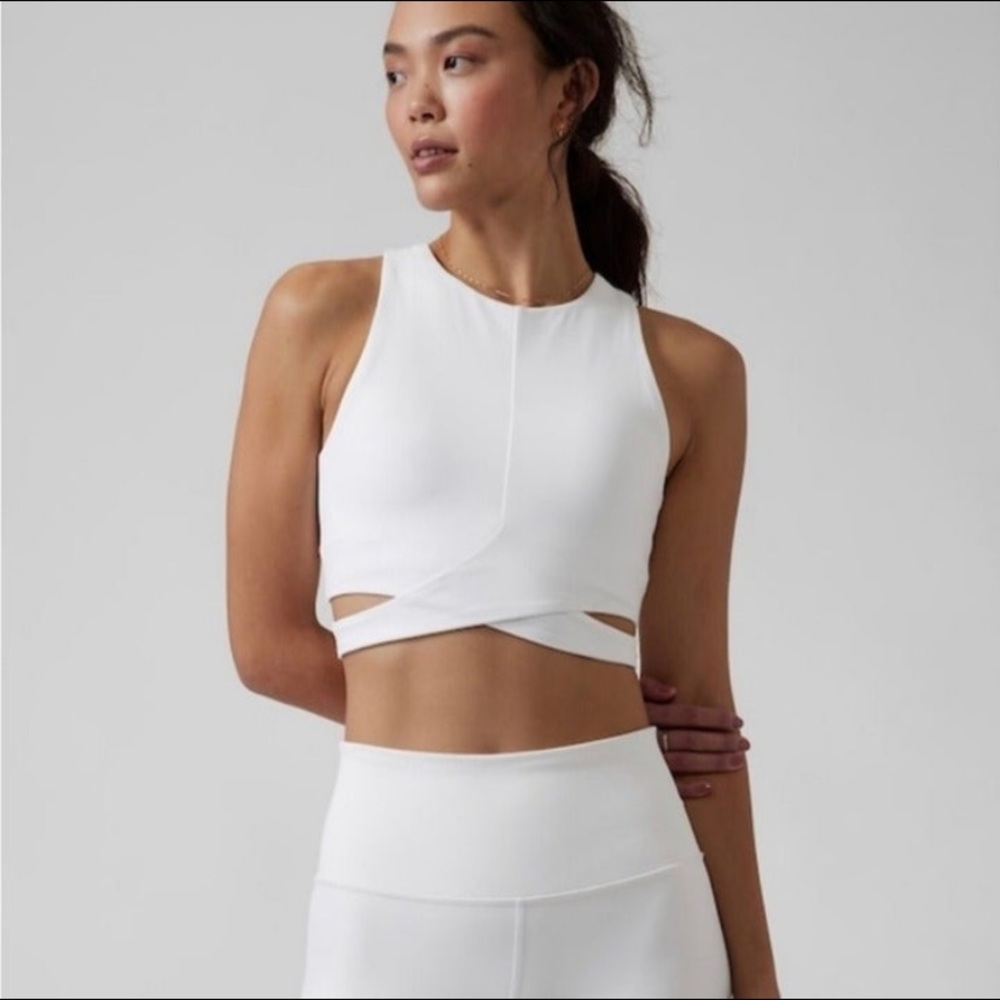 Athleta conscious crop